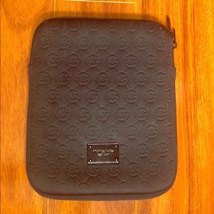 Michael Kors ipad cover